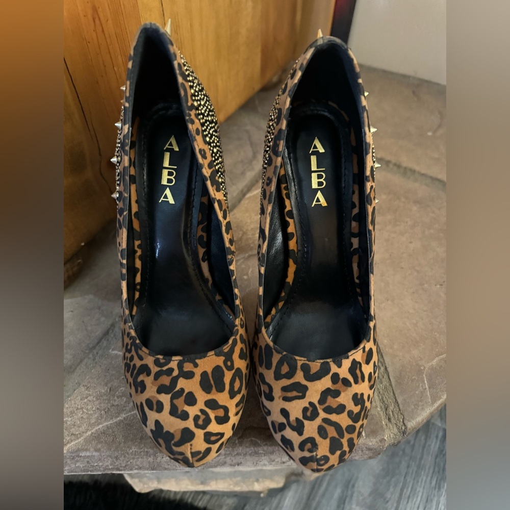 Women’s platform heels